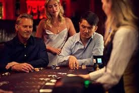 Fitur aplikasi maxbet pada layar ponsel
